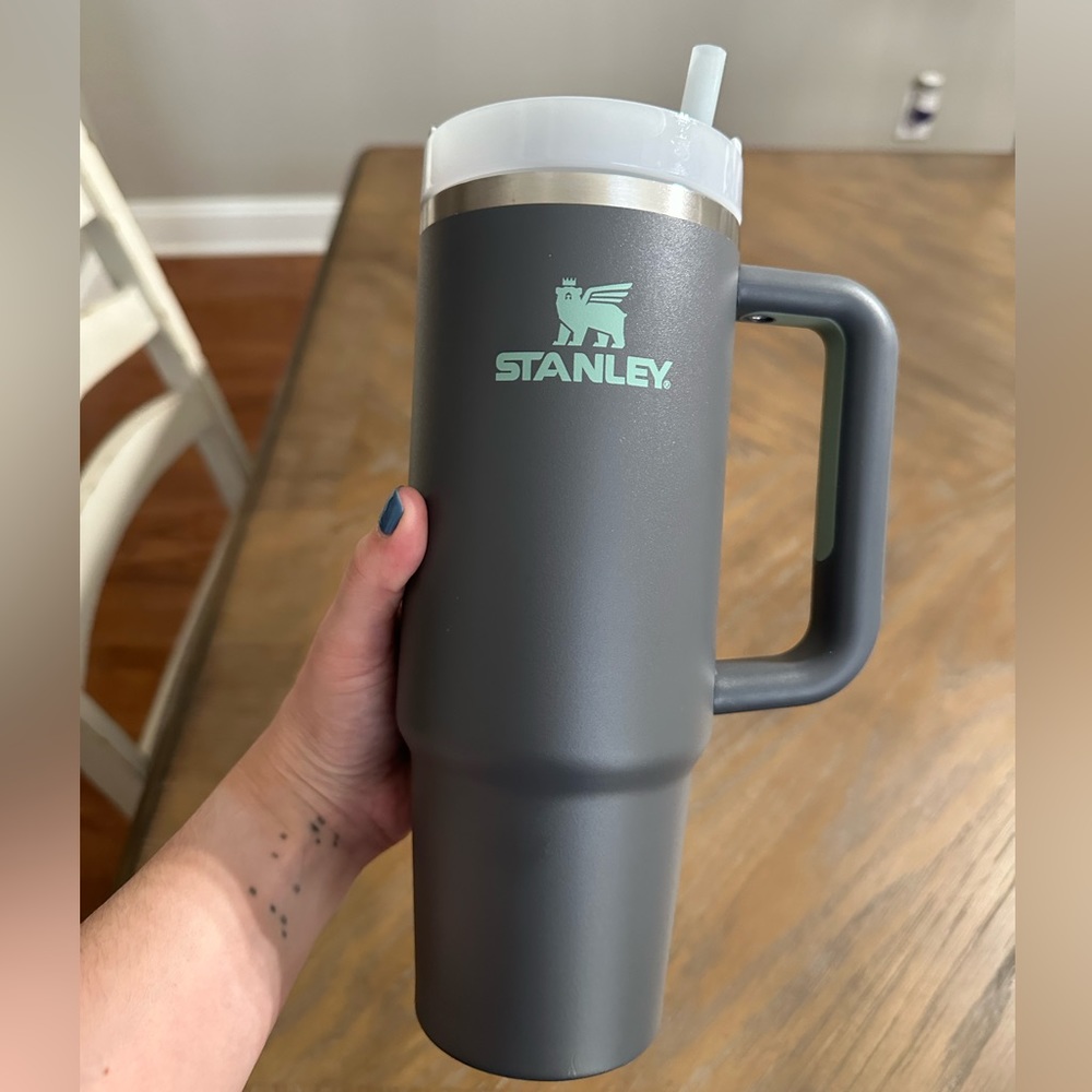 Stanley 30oz Water Bottle